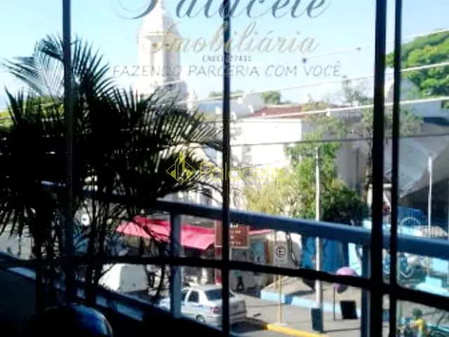 Comercial com 888m² 6 quartos e 1 banheiro, à venda, no bairro Centro em Aparecida