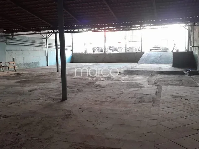 Galpão / Barracão à venda, no bairro Setor Sul em Goiânia