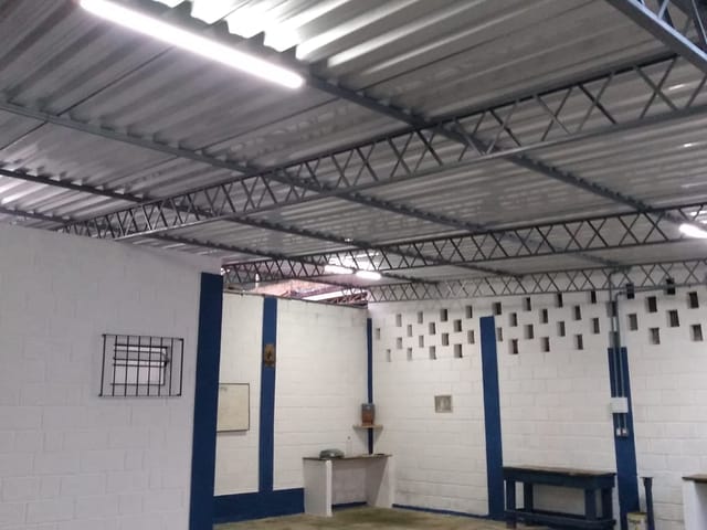 Galpão / Barracão com 90m² 1 quarto e 1 banheiro, à venda ou para alugar, no bairro Jardim Santo Afonso em Aparecida
