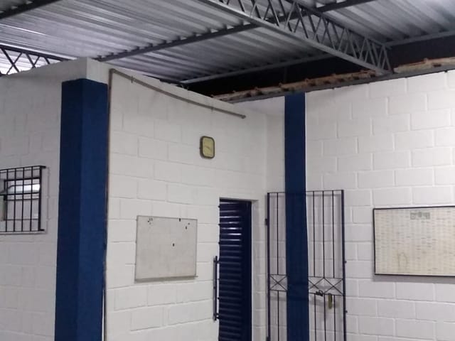 Galpão / Barracão com 90m² 1 quarto e 1 banheiro, à venda ou para alugar, no bairro Jardim Santo Afonso em Aparecida