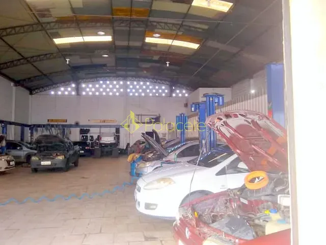 Galpão / Barracão com 600m², à venda ou para alugar, no bairro Frei Galvão em Potim