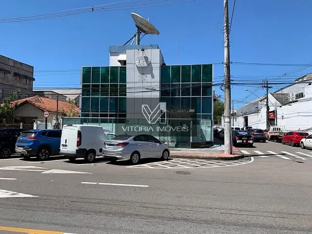 Conjunto comercial com 900m², para alugar, no bairro Goiabeiras em Vitória
