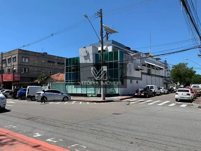 Conjunto comercial com 900m², para alugar, no bairro Goiabeiras em Vitória