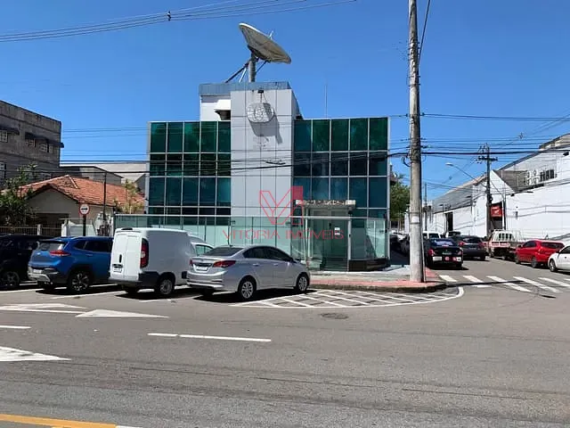Conjunto comercial com 900m², para alugar, no bairro Goiabeiras em Vitória