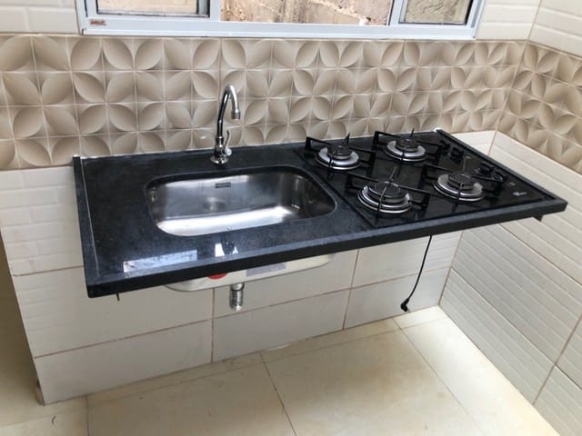 Comercial com 144m², à venda, no bairro Alto São Pedro em Taubaté