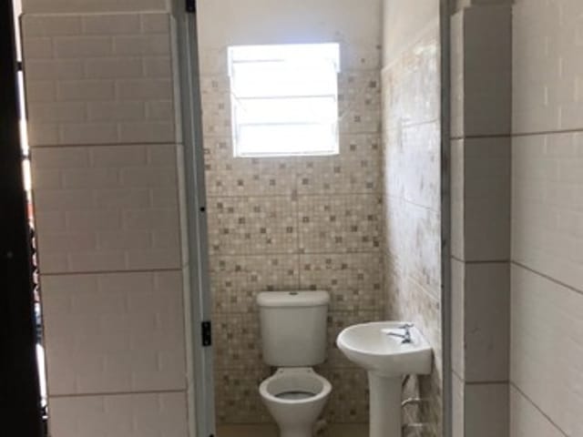 Comercial com 144m², à venda, no bairro Alto São Pedro em Taubaté