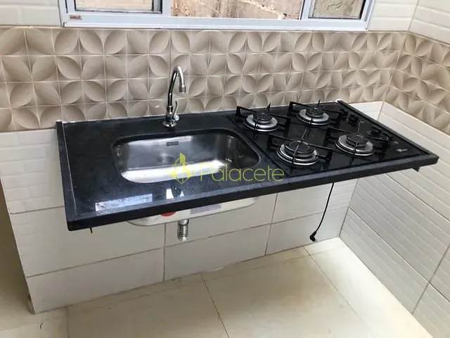 Comercial com 144m², à venda, no bairro Alto São Pedro em Taubaté