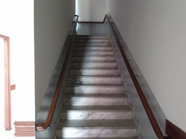 Sala com 200m², para alugar, no bairro Chácara Galega em Pindamonhangaba