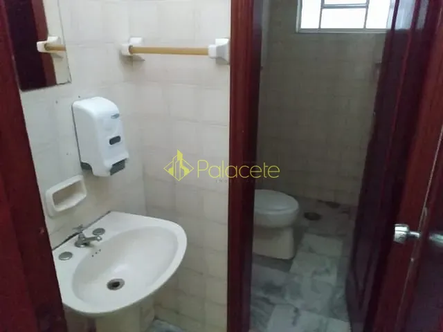 Sala com 200m², para alugar, no bairro Chácara Galega em Pindamonhangaba