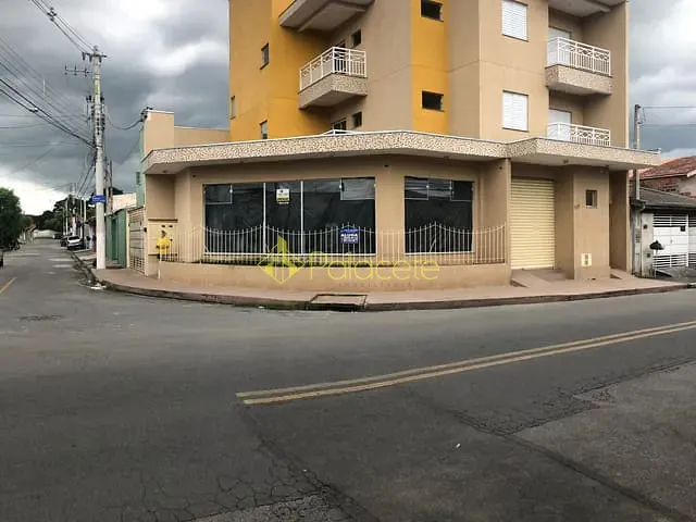 Loja com 336m², à venda, no bairro Residencial Maricá em Pindamonhangaba