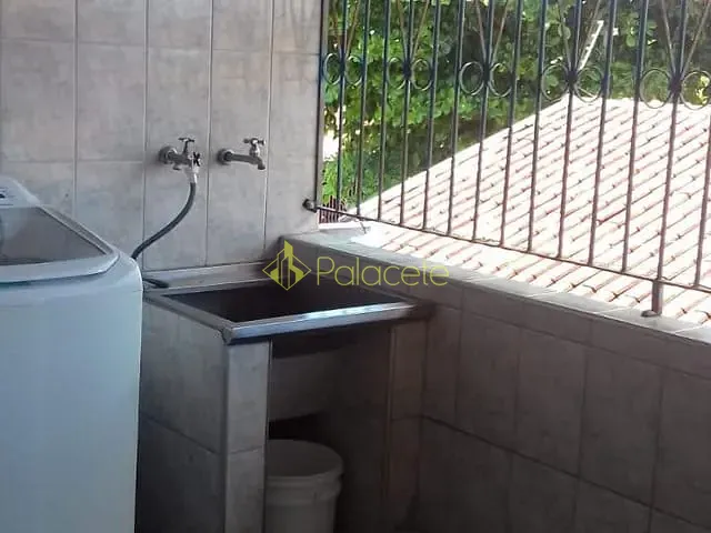 Comercial com 200m² 3 quartos e 6 banheiros, à venda ou para alugar, no bairro Jardim das Bandeiras em Taubaté