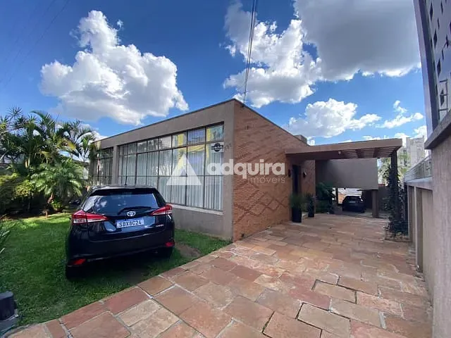 Casa com 529m² 3 quartos e 2 banheiros, para alugar, no bairro Centro em Ponta Grossa