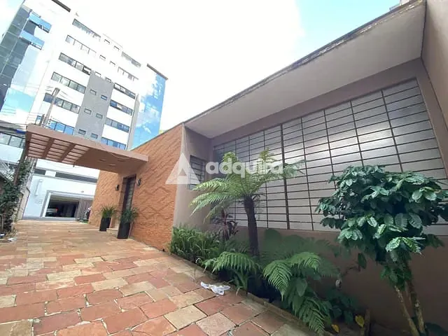 Casa com 529m² 3 quartos e 2 banheiros, para alugar, no bairro Centro em Ponta Grossa