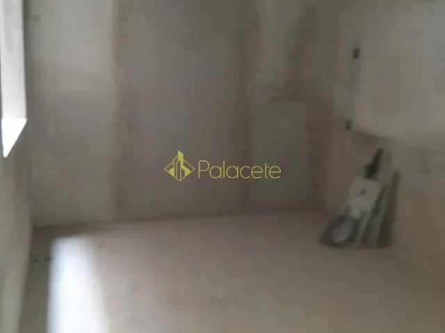 Prédio com 250m², à venda, no bairro Itaguaçú em Aparecida