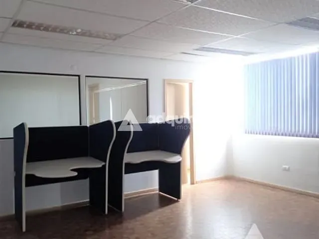 Sala à venda, no bairro Centro em Ponta Grossa