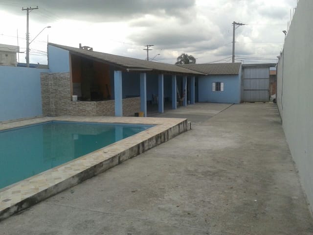 Comercial com 700m² 1 quarto e 2 banheiros, à venda, no bairro Bom Jardim I em Guaratinguetá
