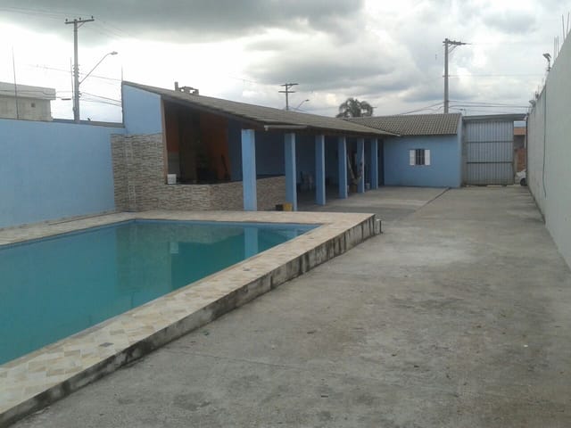 Comercial com 700m² 1 quarto e 2 banheiros, à venda, no bairro Bom Jardim I em Guaratinguetá