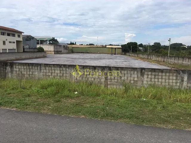 Galpão / Barracão com 8600m², à venda ou para alugar, no bairro Triângulo em Pindamonhangaba