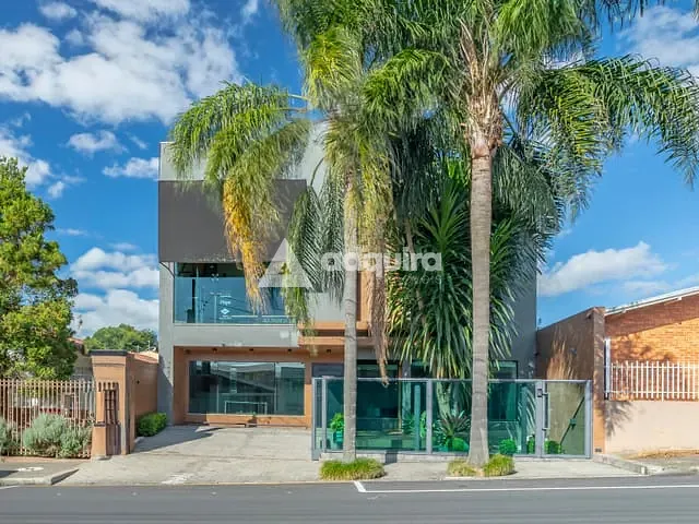 Casa com 285m² 3 quartos e 3 banheiros, à venda, no bairro Jardim Carvalho em Ponta Grossa
