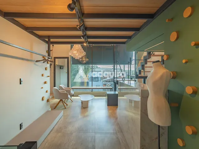 Casa com 285m² 3 quartos e 3 banheiros, à venda, no bairro Jardim Carvalho em Ponta Grossa