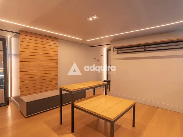 Casa com 285m² 3 quartos e 3 banheiros, à venda, no bairro Jardim Carvalho em Ponta Grossa