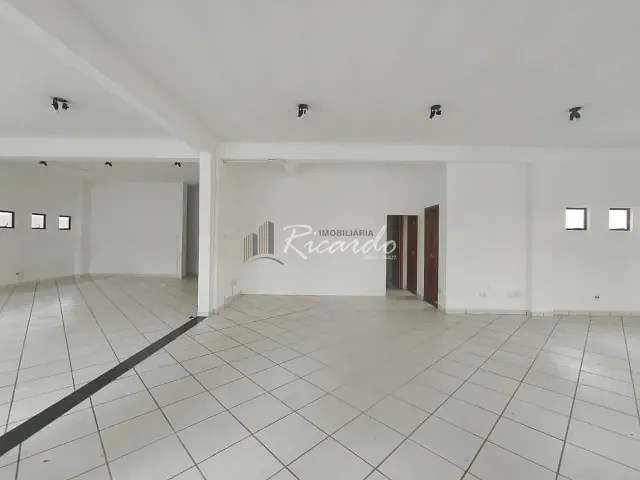 Sala com 80m², para alugar, no bairro Centro em Arapongas