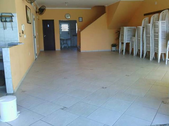 Loja à venda, no bairro Vila Iapi em Taubaté