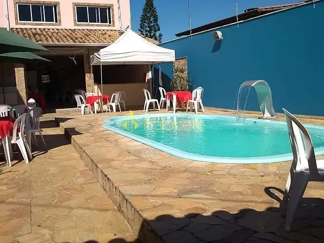 Loja à venda, no bairro Vila Iapi em Taubaté