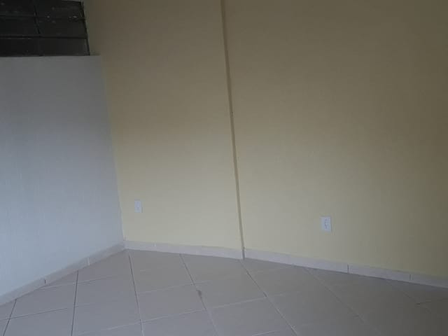 Sala à venda, no bairro Centro em Pindamonhangaba