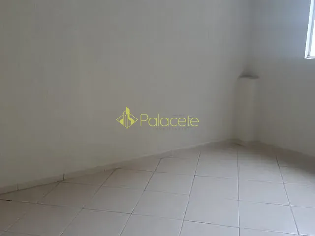 Sala à venda, no bairro Centro em Pindamonhangaba