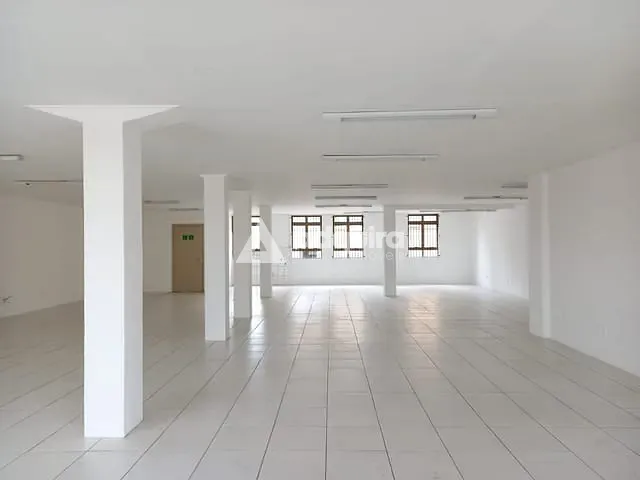 Sala para alugar, no bairro Centro em Ponta Grossa