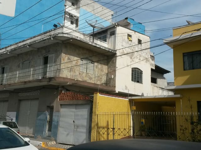 Prédio com 320m², à venda, no bairro Santa Rita em Aparecida