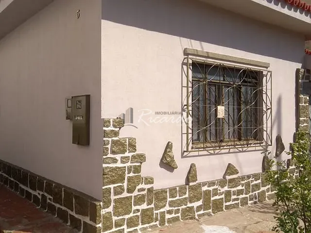 Casa com 506m² 3 quartos e 1 banheiro, à venda, no bairro Centro em Arapongas