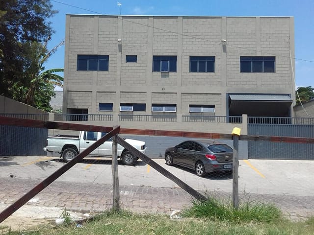 Galpão / Barracão com 1000m², à venda, no bairro Jardim São João em Salto