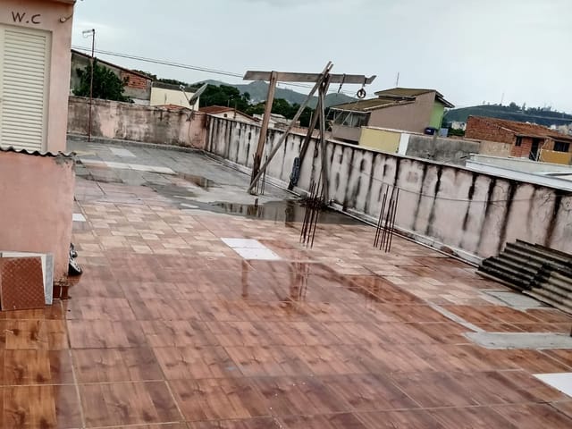 Prédio 10 quartos e 6 banheiros, à venda, no bairro Centro em Potim