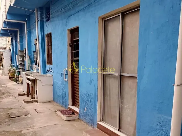 Prédio 10 quartos e 6 banheiros, à venda, no bairro Centro em Potim