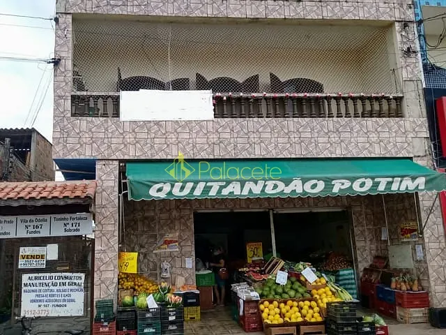 Prédio 10 quartos e 6 banheiros, à venda, no bairro Centro em Potim