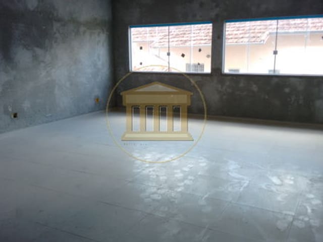 Sala com 44m², para alugar, no bairro Jardim Rosely em Pindamonhangaba