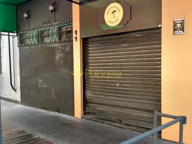 Sala com 40m², para alugar, no bairro Centro em Pindamonhangaba
