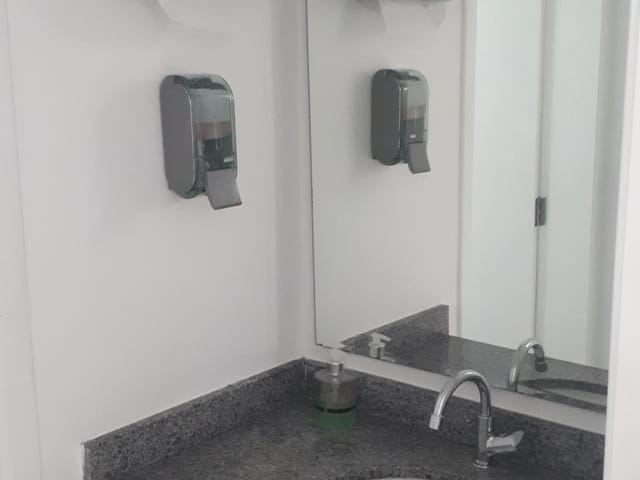 Sala para alugar, no bairro Centro em Pindamonhangaba