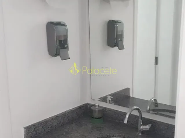 Sala para alugar, no bairro Centro em Pindamonhangaba