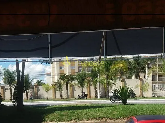 Comercial com 250m² 6 quartos e 2 banheiros, à venda, no bairro Parque Jaraguá em Taubaté