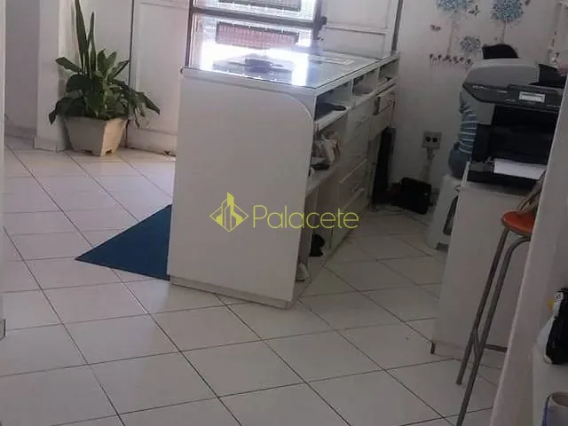 Comercial com 250m² 6 quartos e 2 banheiros, à venda, no bairro Parque Jaraguá em Taubaté
