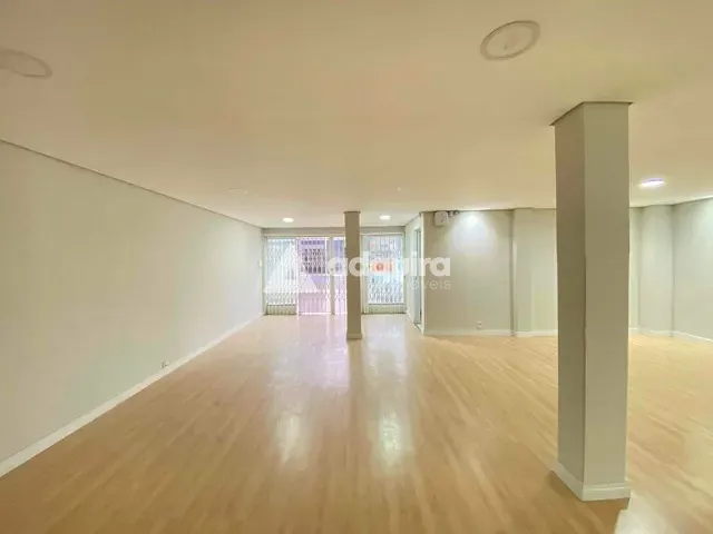 Loja com 196m², para alugar, no bairro Centro em Ponta Grossa