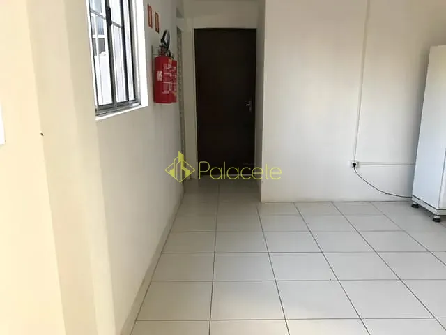 Sala para alugar, no bairro Centro em Pindamonhangaba