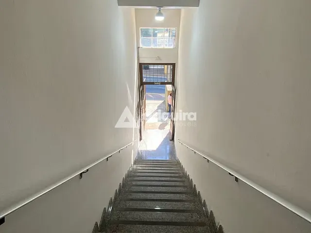 Sala com 45m², para alugar, no bairro Centro em Ponta Grossa