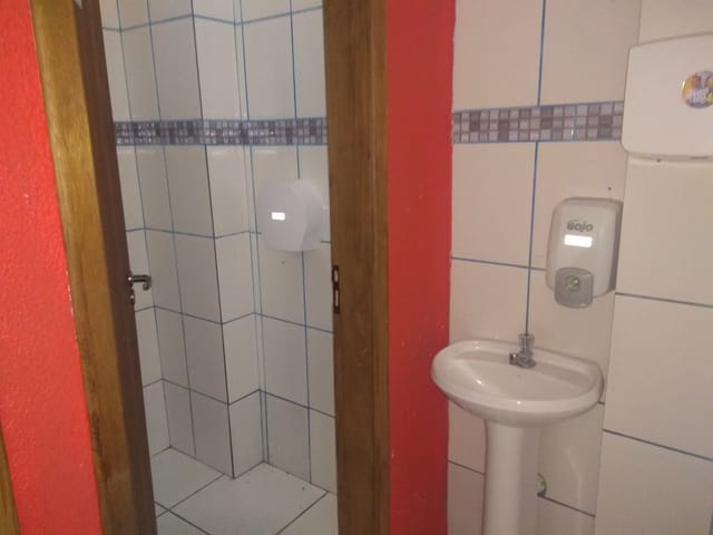 Loja com 300m², para alugar, no bairro Jardim das Nações em Taubaté