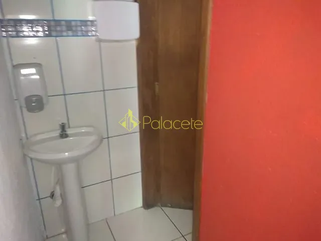 Loja com 300m², para alugar, no bairro Jardim das Nações em Taubaté