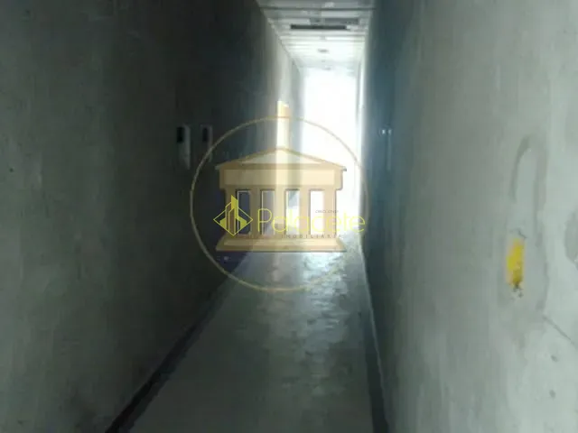 Sala com 44m², para alugar, no bairro Jardim Rosely em Pindamonhangaba