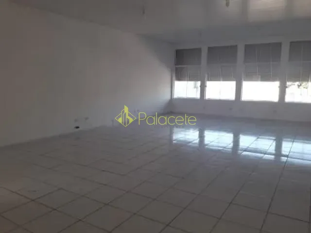Sala para alugar, no bairro Centro em Pindamonhangaba